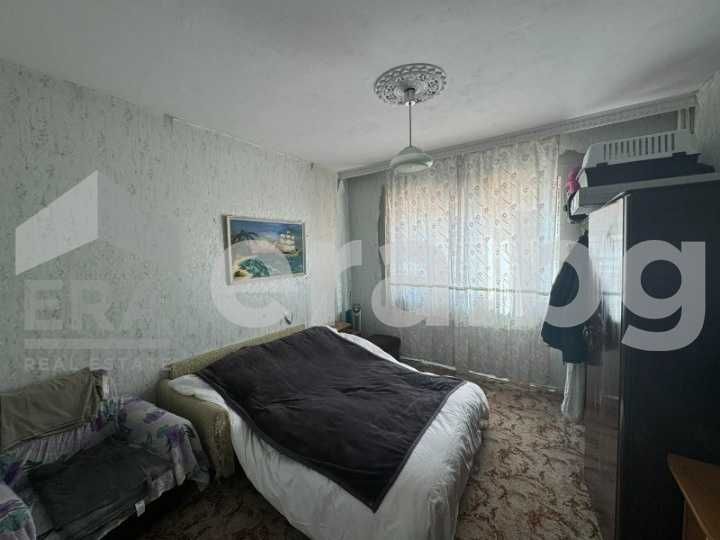 Продава се Тристаен апартамент в Варна, Автогара - 77 кв.м за 1481 €/кв.м - Снимка #3