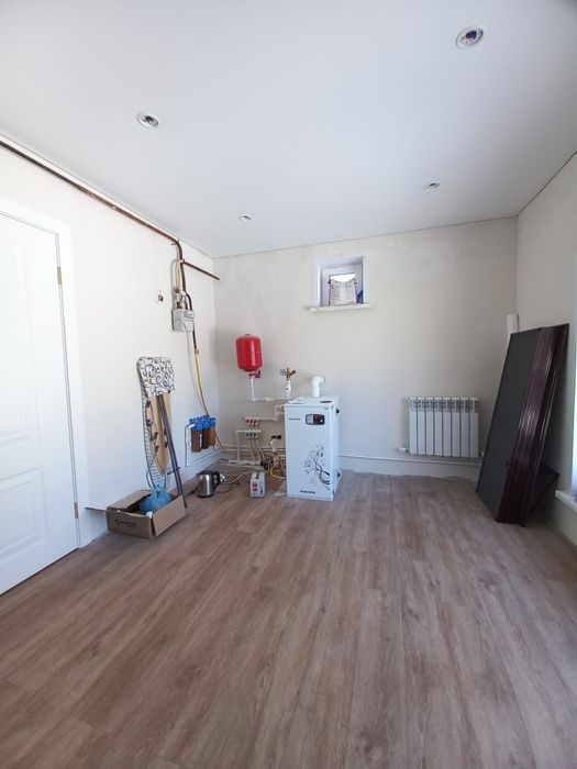 Продам дом в районе Курени