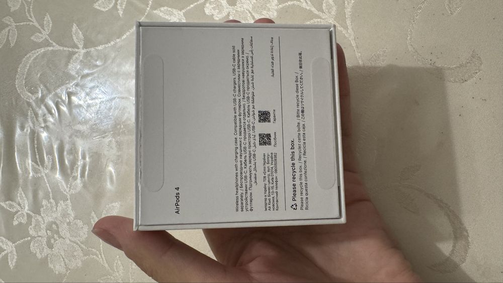 Apple наушник alrpoda 4