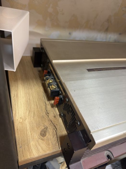 Luxman CM4050 и Luxman CM2100