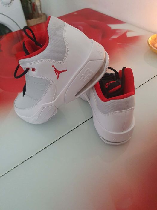 Jordan Max Aura 3
