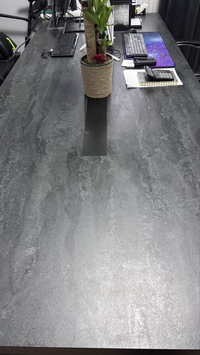 Продается конференц стол Dafna