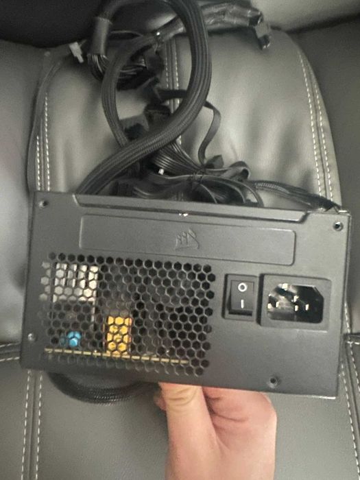 Sursa Corsair CV550 - 550W, Bronze + cabluri