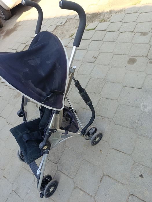 Коляска зонтик .