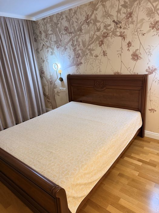 Продам кровать б/у в хорошем состоянии