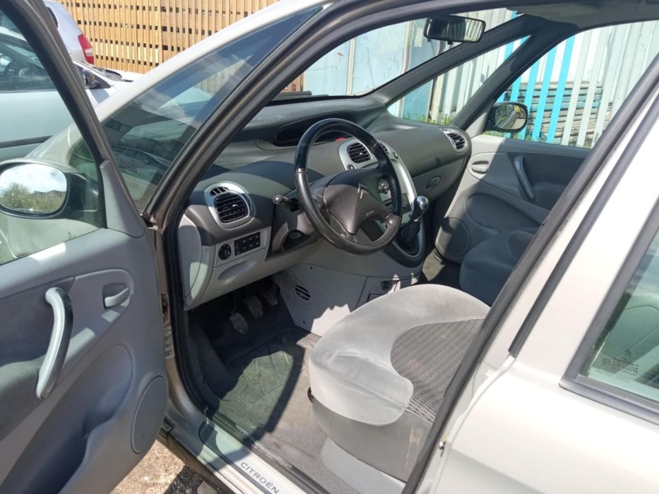 продавам цял или на части ситроен Ксара Пикасо 1.6 hdi