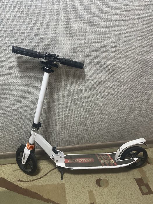 Продам самокат детский