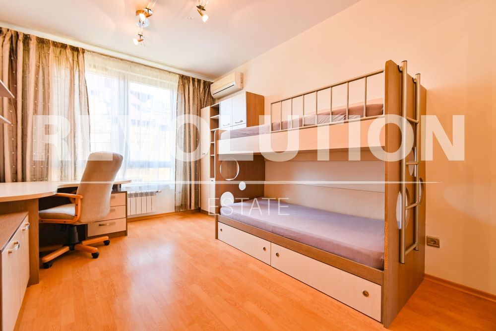 Дава се под наем Тристаен апартамент в София, Борово - 140 кв.м за 1000 € - Снимка #8