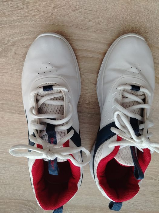 Adidași Reebok mărime 35 copiii