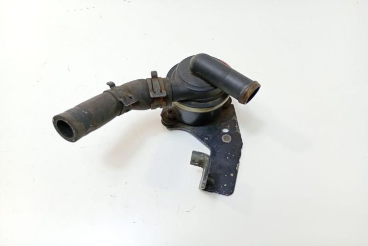 Pompa recirculare apa 03L965561A Audi A4 B8/8K