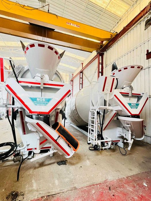 Бетонамешалки (миксер)  8-10-12 м3