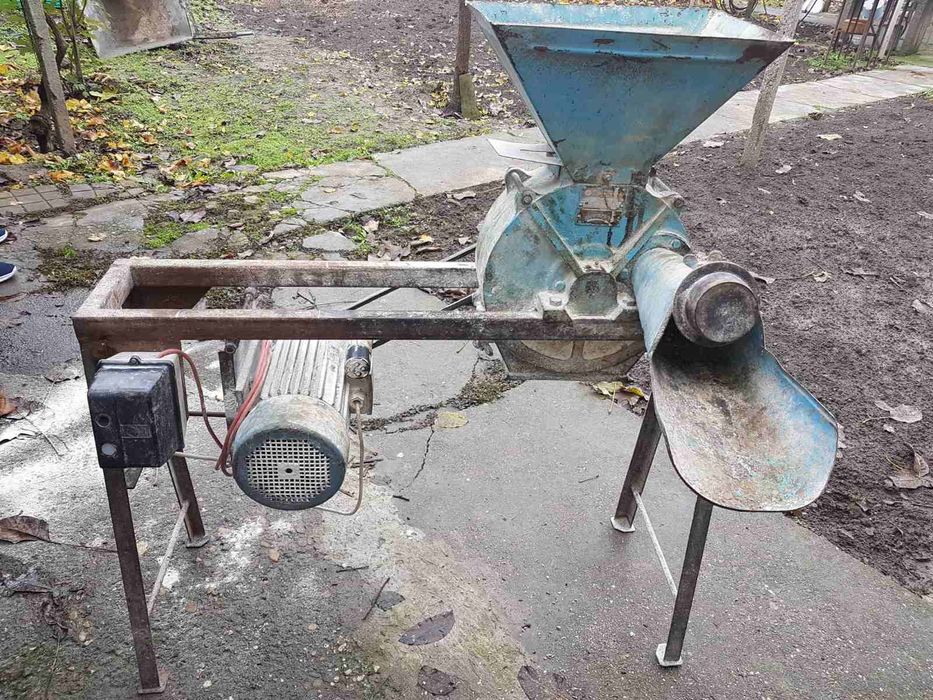 Машина за мелене - ярмомелка
