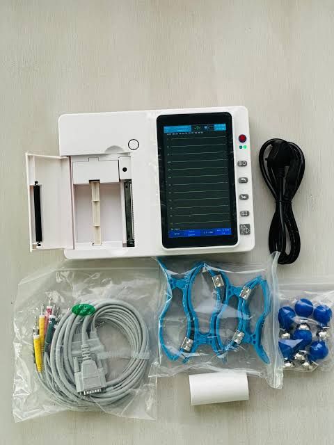 LE Medical 3 -Chann Ekg (ЭКГ) аппарат - новый, полный набор!