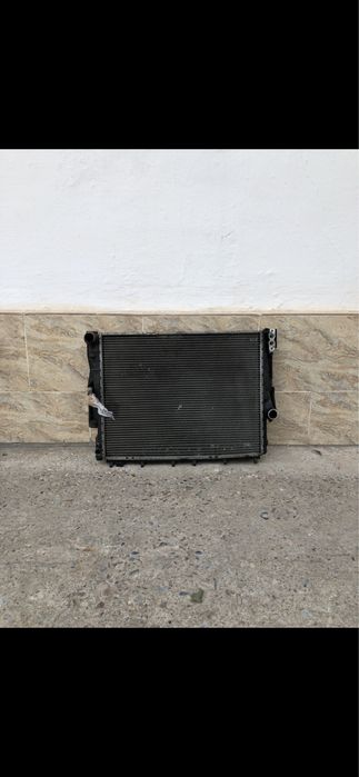 Е46 бмв радиатор основной.