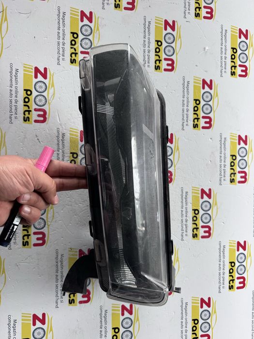 DRL LED lumini zi semnalizare stanga dreapta Dacia Spring
