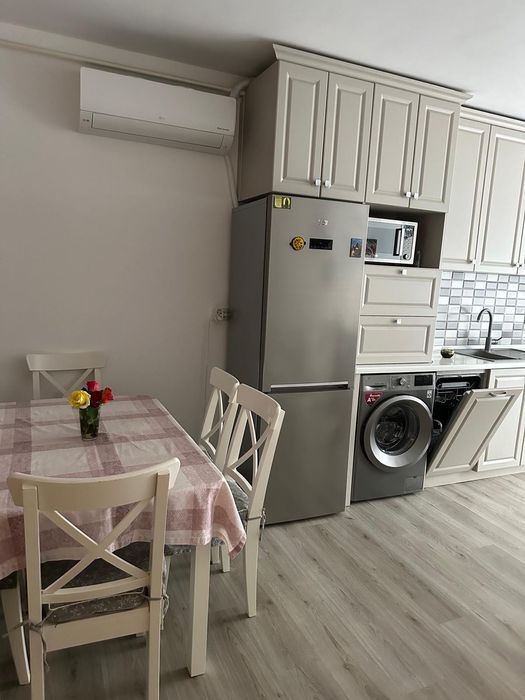 De inchiriat apartament