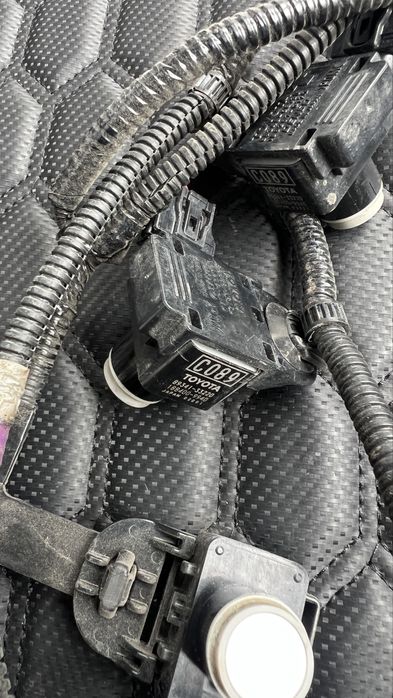 Парктроники задние Камри 70