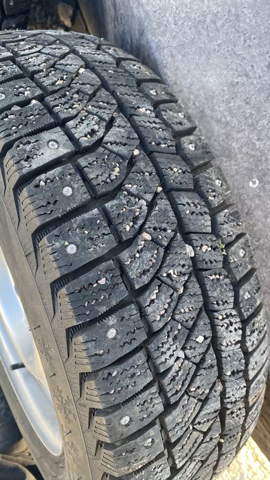 Продам комплекты зимней резины на 14