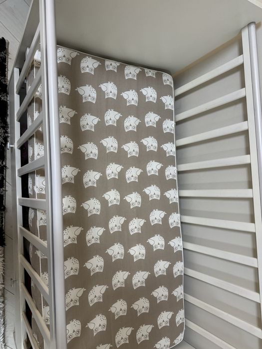 Манеж - кровать в отличном состоянии!