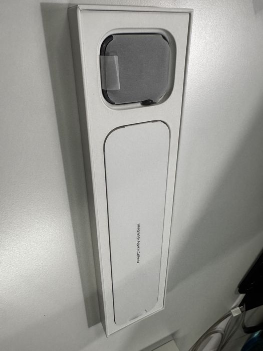 Apple Watch SE 44 мм черный