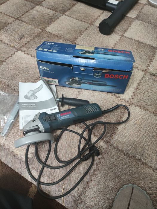 Продам болгарку Bosch