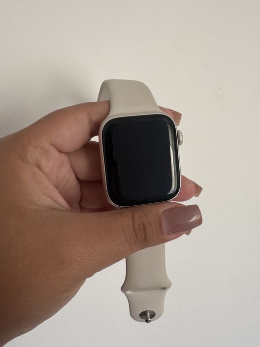 Продам Apple Watch SE 3 (GPS)