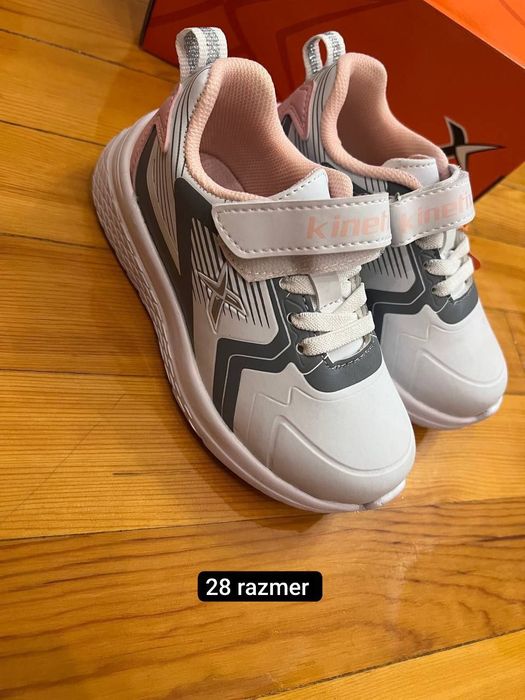 Продается кроссовки