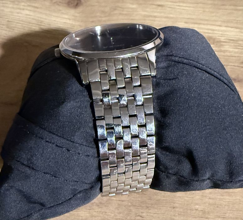 Оригинален швейцарски часовник Doxa extra slim