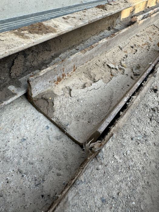 Швеллер железо продам