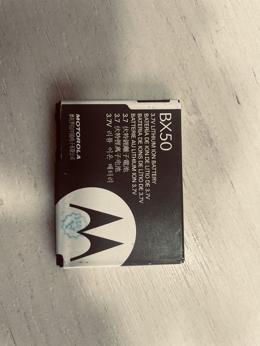 MOTOROLA GSM xolati yaxshi, Orgnal Oparat.