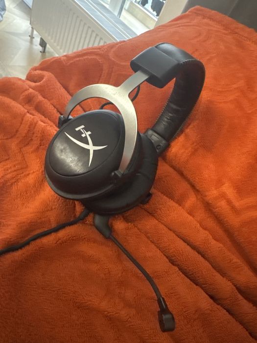 Hyper x cloud ll менялись амбушуры и микрофон