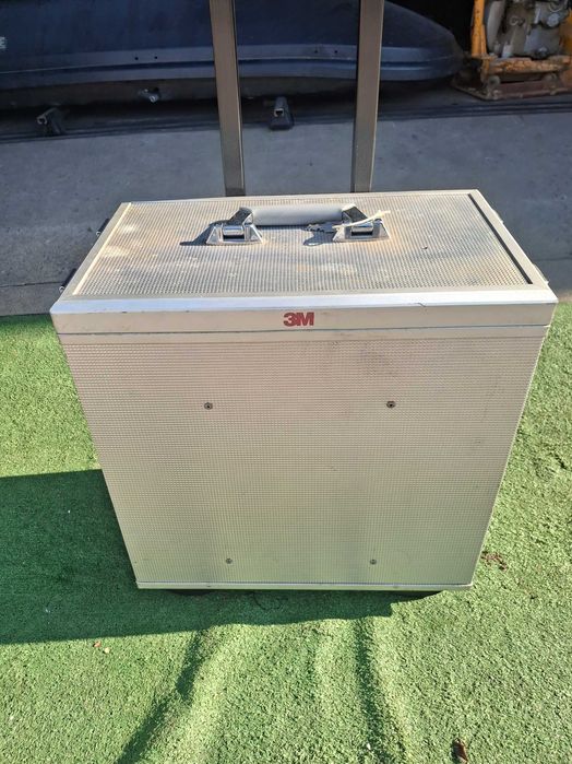 Куфар за инструменти  с колелца