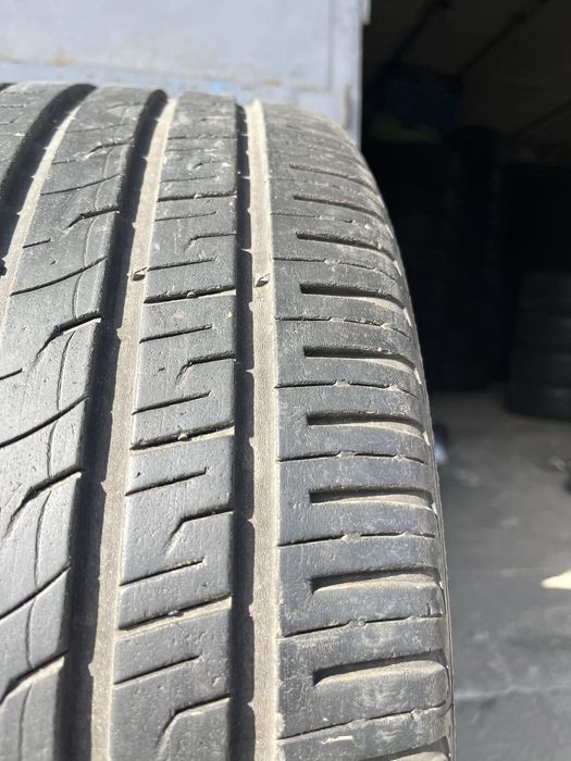 2 бр. летни гуми 225/45/17 Barum 5/6 mm DOT 4616