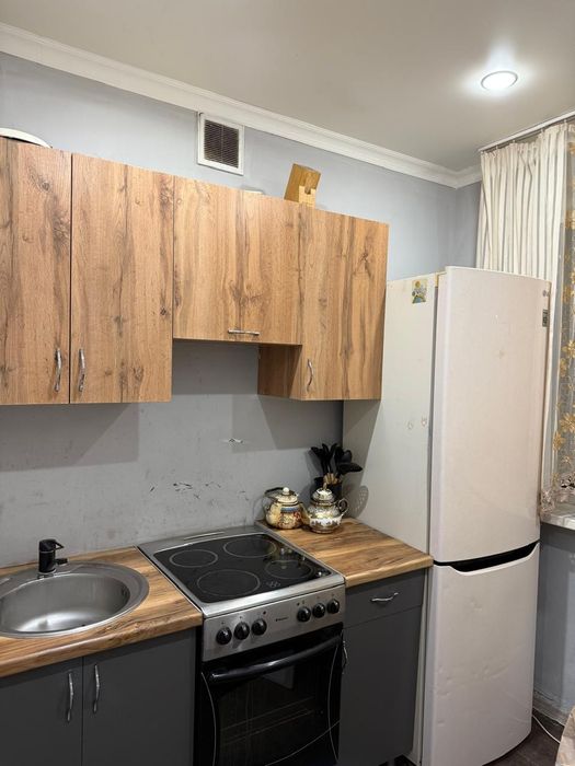 Продам квартиру Горняков 15а