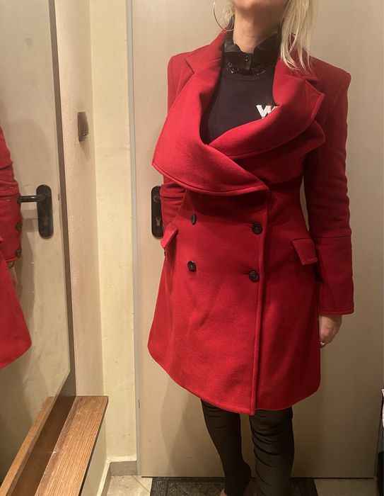 Ново дамско палто Emporio Armani