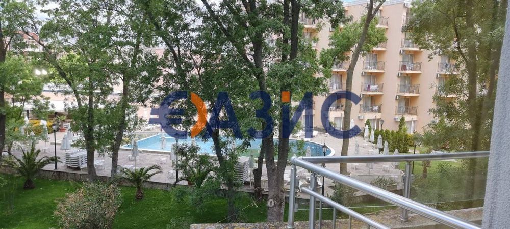 Продава се Двустаен апартамент в к.к. Слънчев бряг - 65 кв.м за 1124 €/кв.м - Снимка #6