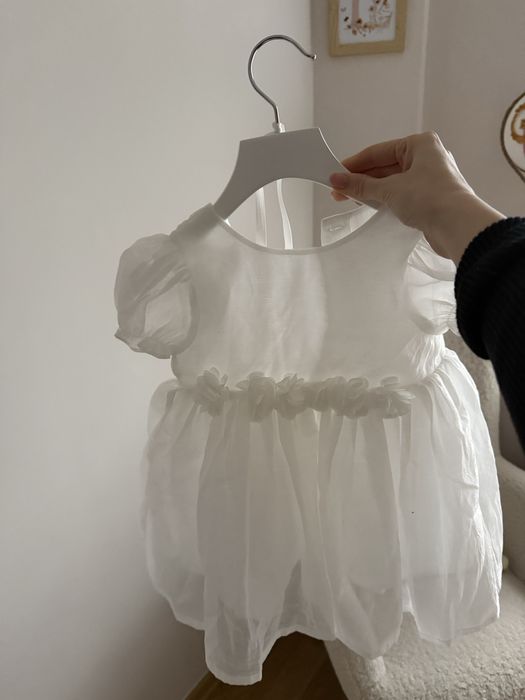 Бяла рокля Next 80см