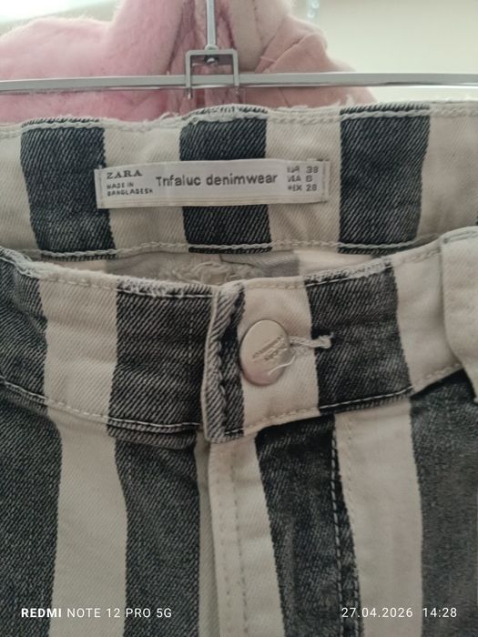 Blugi Zara mărime 38