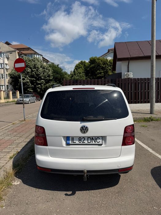 VOLKSWAGEN Touran 0 — imagine 5