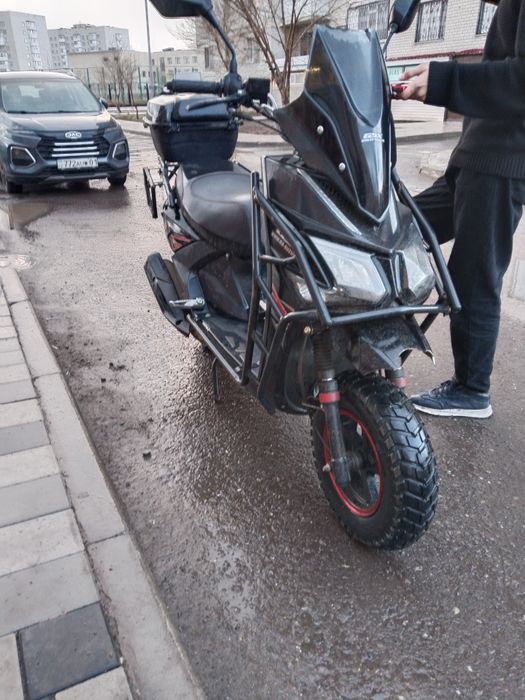 Мопед почти новый