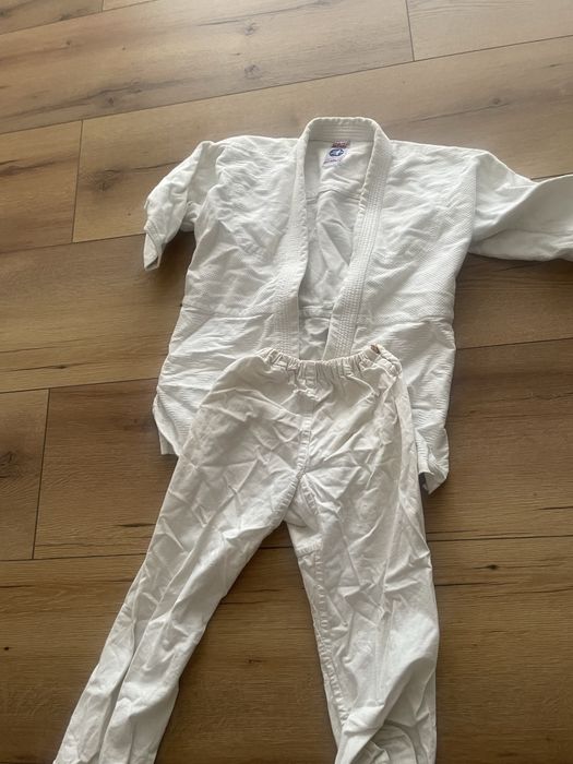 кимоно на мальчика для самбо, борьбы и пр.