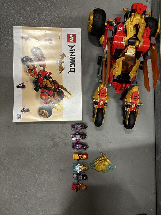 Kai’s golden dragon car