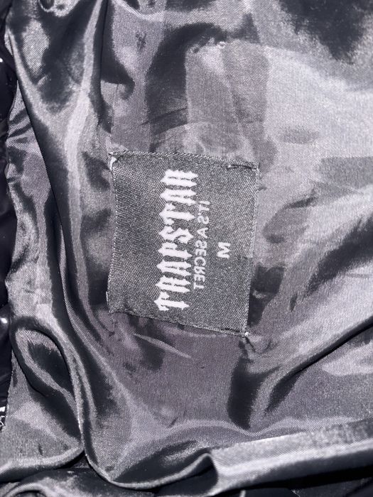 Geaca trapstar lucioasa