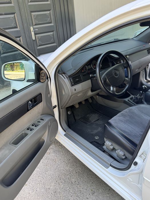 Gentra 2018 yil  1 Yevro Srochno !!! Kondyor bor