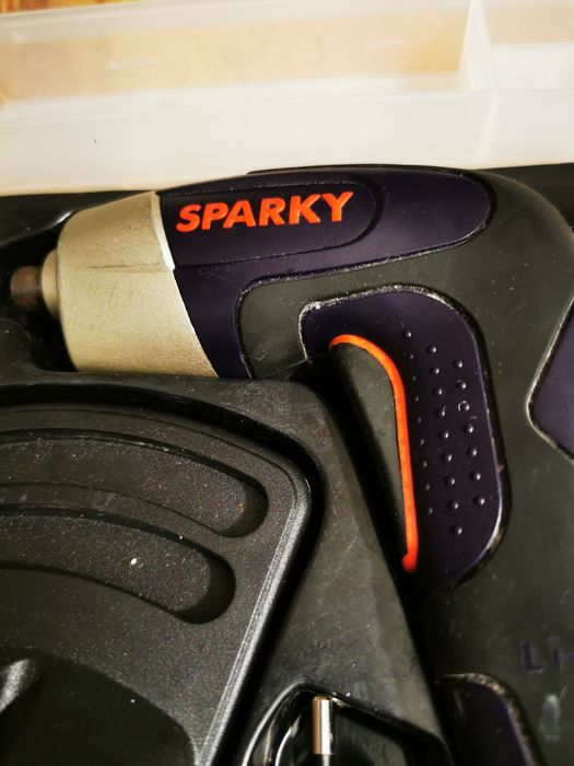 Винтоверт bosch  Ixo и sparky
