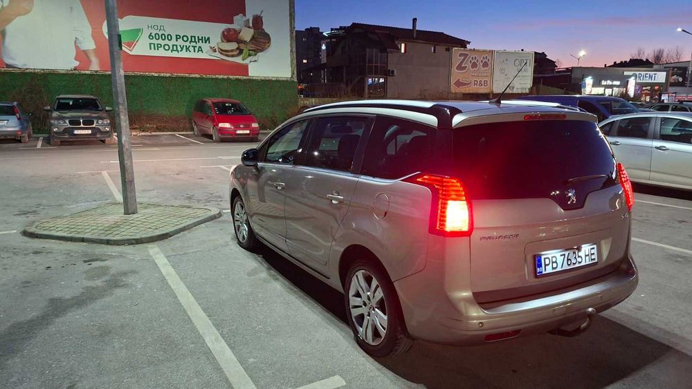 Peugeot 5008 напълно обслужен