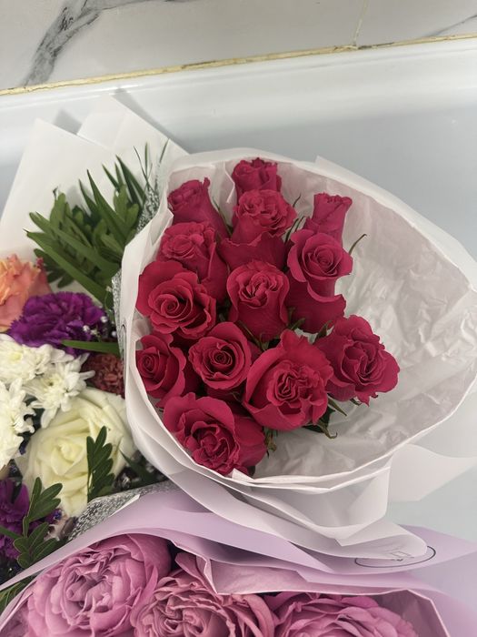 Продам цветы 3 букета