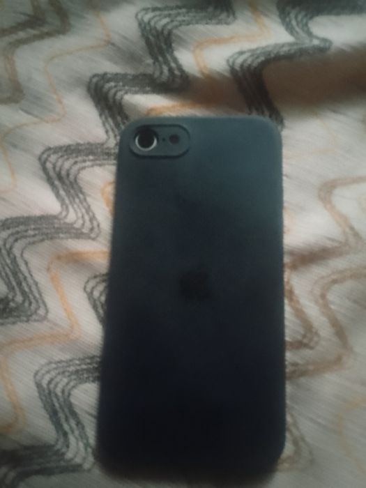 Айфон 7 сотилади адмен хам бор велосапитга 26  телефон янги