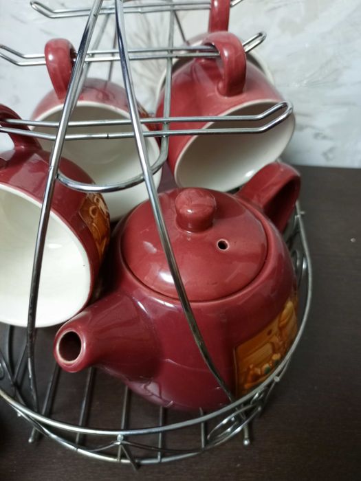 Продам чайный набор  на подставке