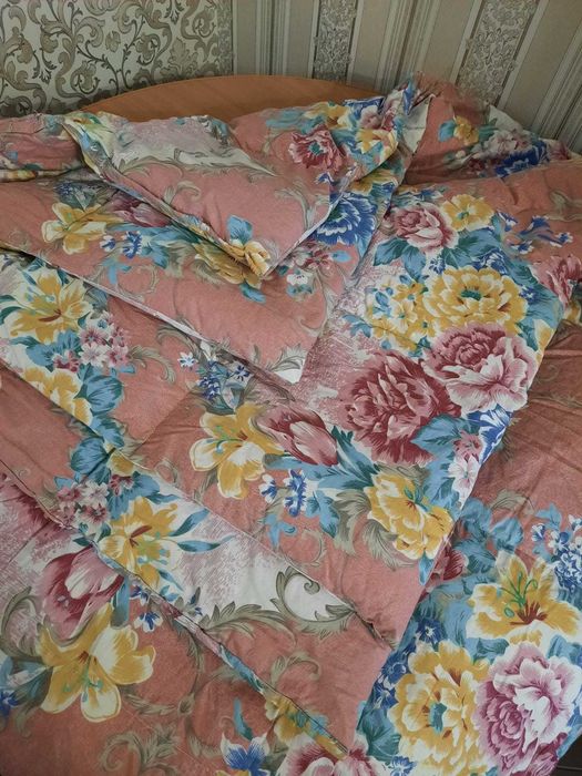 Продам одеяло перовое